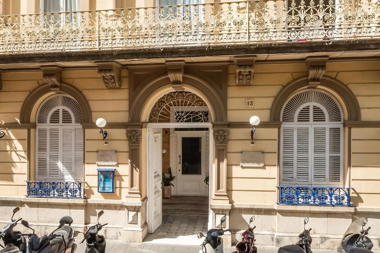 Hotel Medium Renaixenca سيدجيس