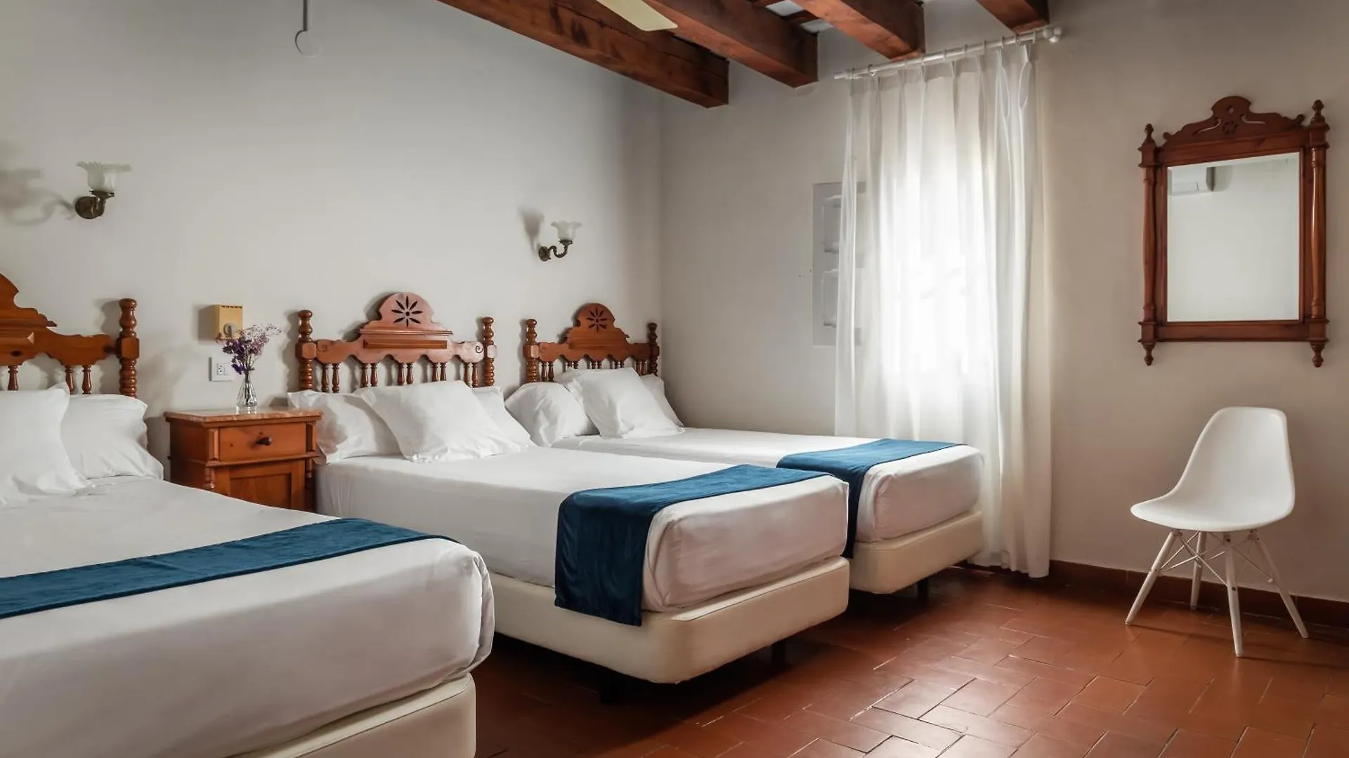 Hotel Medium Renaixenca سيدجيس 0*,  إسبانيا
