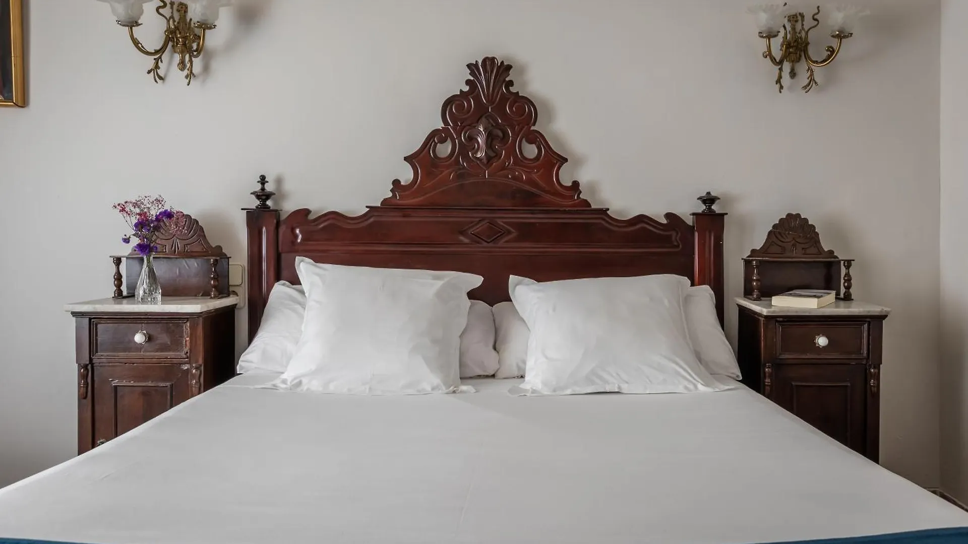 Hotel Medium Renaixenca Sitges 0*,